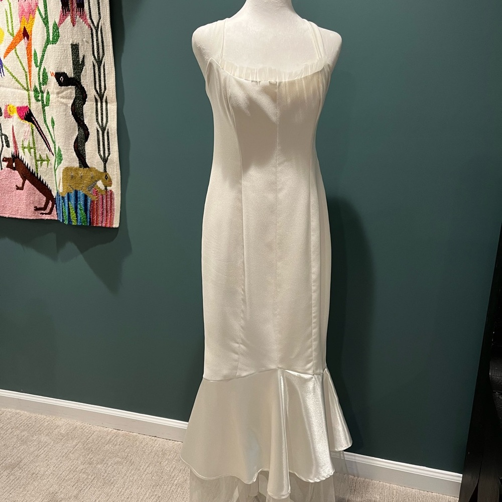 Elegant White Wedding Dress